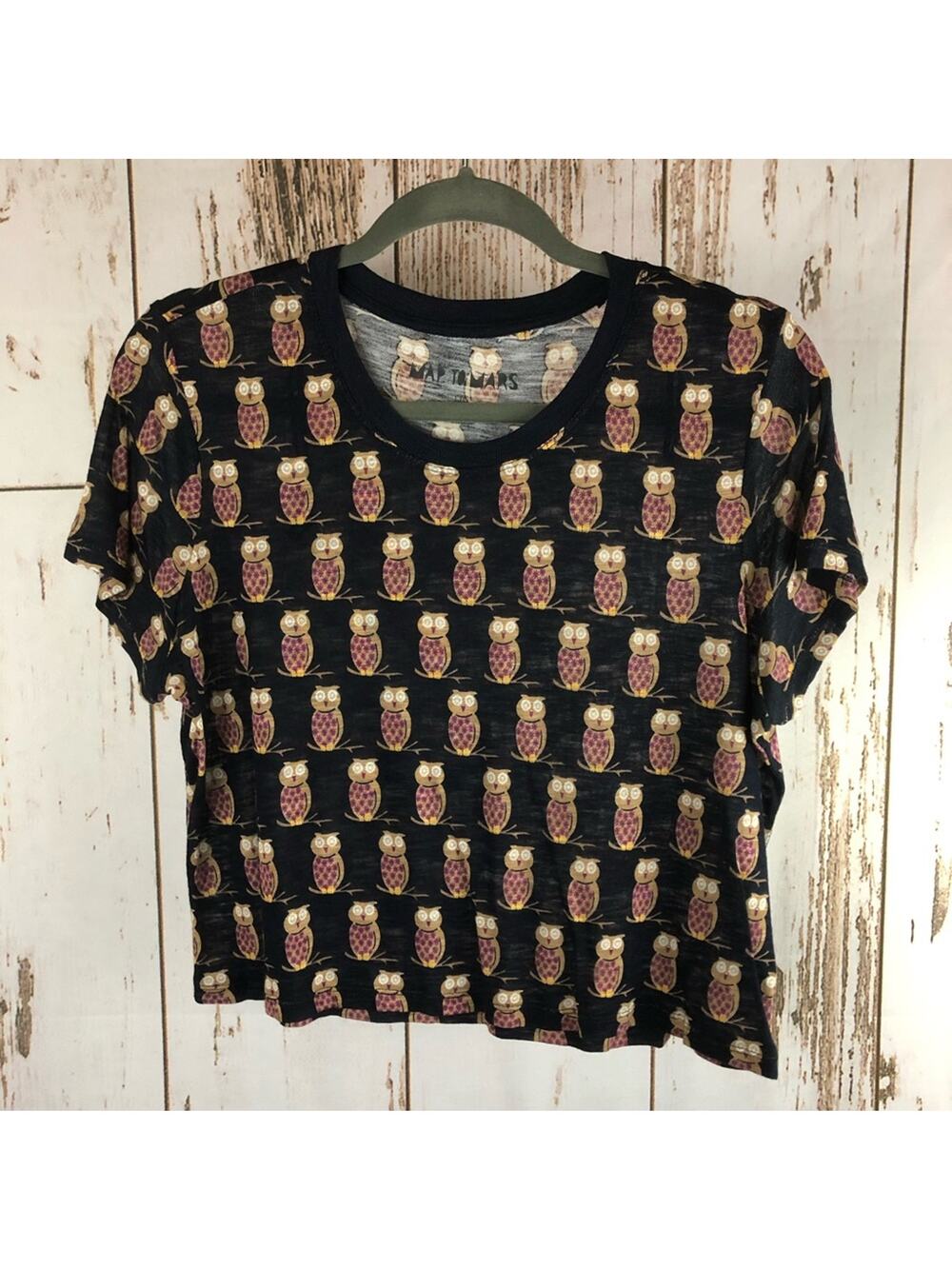 90’s Friends Style Map to Mars, Crop T-Shirt, Size Large. In excellent condition
